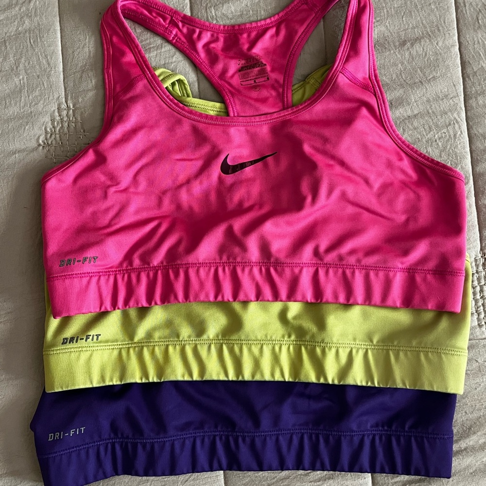 Nike Dri-Fit Swoosh Sports Bras (3)